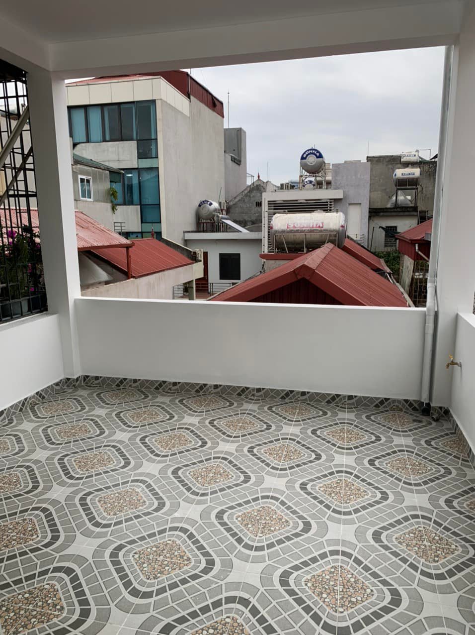 Bán nhà 251 Nguyễn Khang có thang máy. Diện tích 51m2 x 5 tầng. Giá nhỉnh 9 tỷ