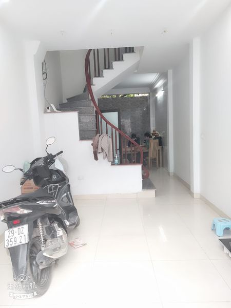 Cần Bán Nhà Tả Thanh Oai - Thanh Trì 40m/43m, 4 Tầng, MT 3.5m Giá 3.3 tỷ.