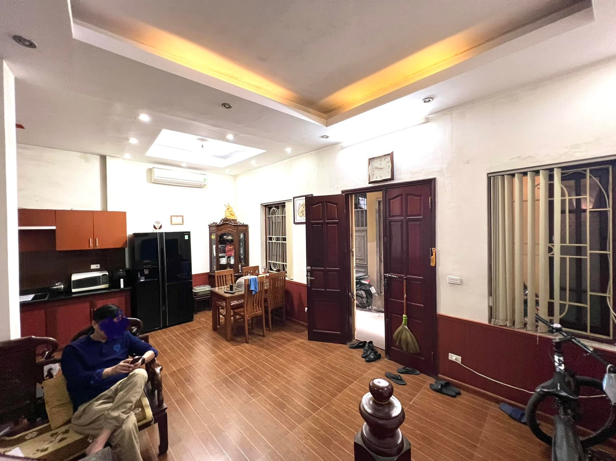 Bán Gấp Nhà Thịnh Quang - Đống Đa 38m/45mT2, 3 Tầng, MT 6.8m Giá 5.5 tỷ. Liên Hệ: Mr Dũng 0983833999.