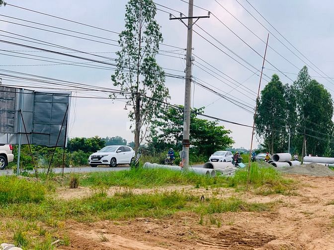 Thu hồi vốn kinh doanh - Bán nhanh lô đất nền Mega City Kon Tum đường 12m chỉ 390tr