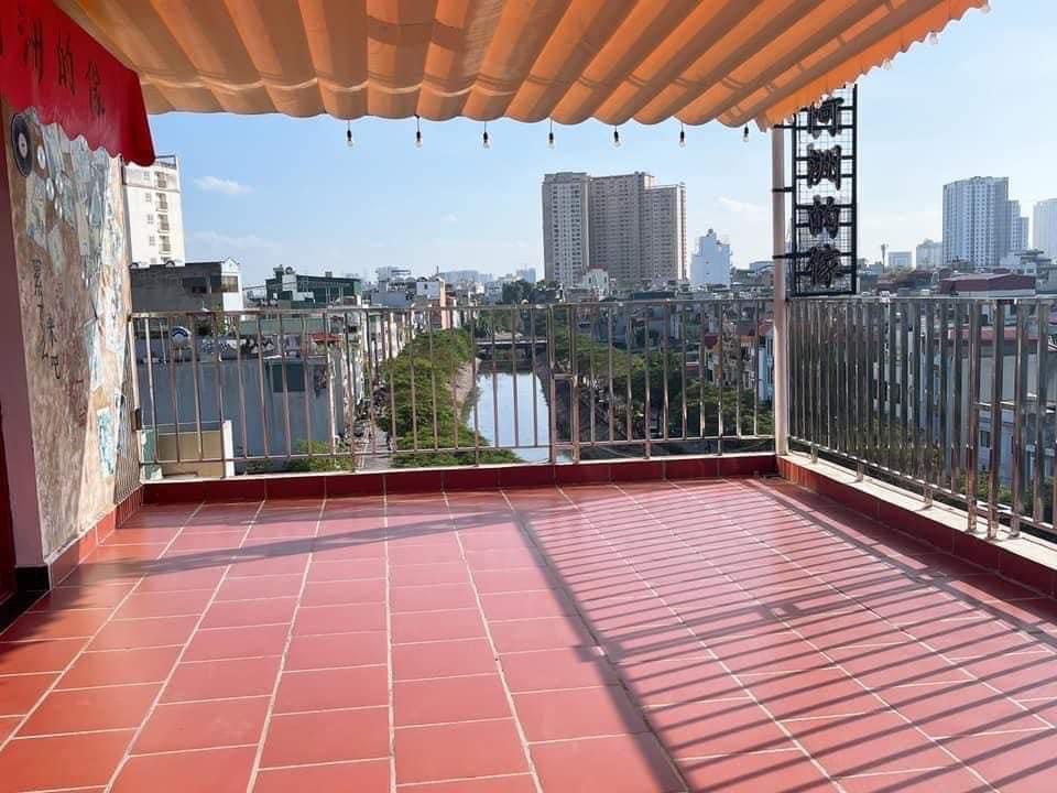 Bán Nhà phố Quận Hoàng Mai 213m - 7 tầng -mt12m - giá 68 tỷ Liên Hệ: Mr Dũng 0983833999.