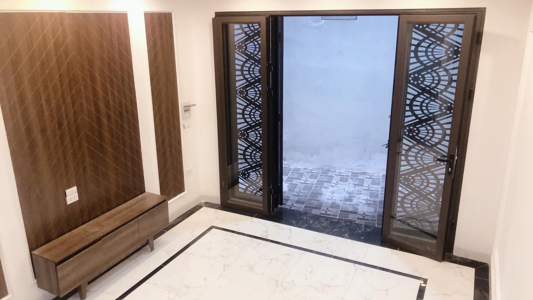 Cần Bán Nhà Thuỵ Khuê - Tây Hồ 30M, 5 Tầng, MT 4M Giá 3.85 tỷ .