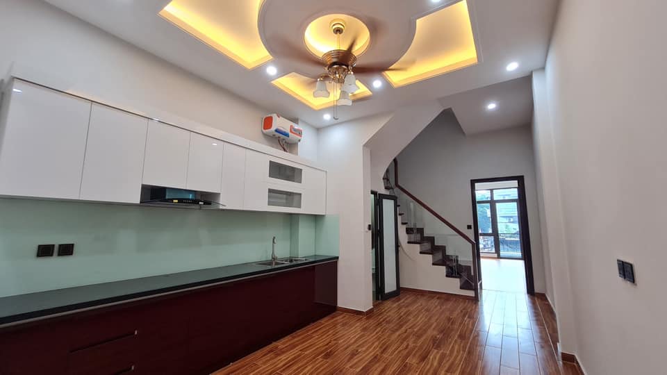 Bán nhà mặt phố Hồng Mai, Bạch Mai, 60m2 x 4T, MT 4m, giá 10.9 tỷ, 0985868893