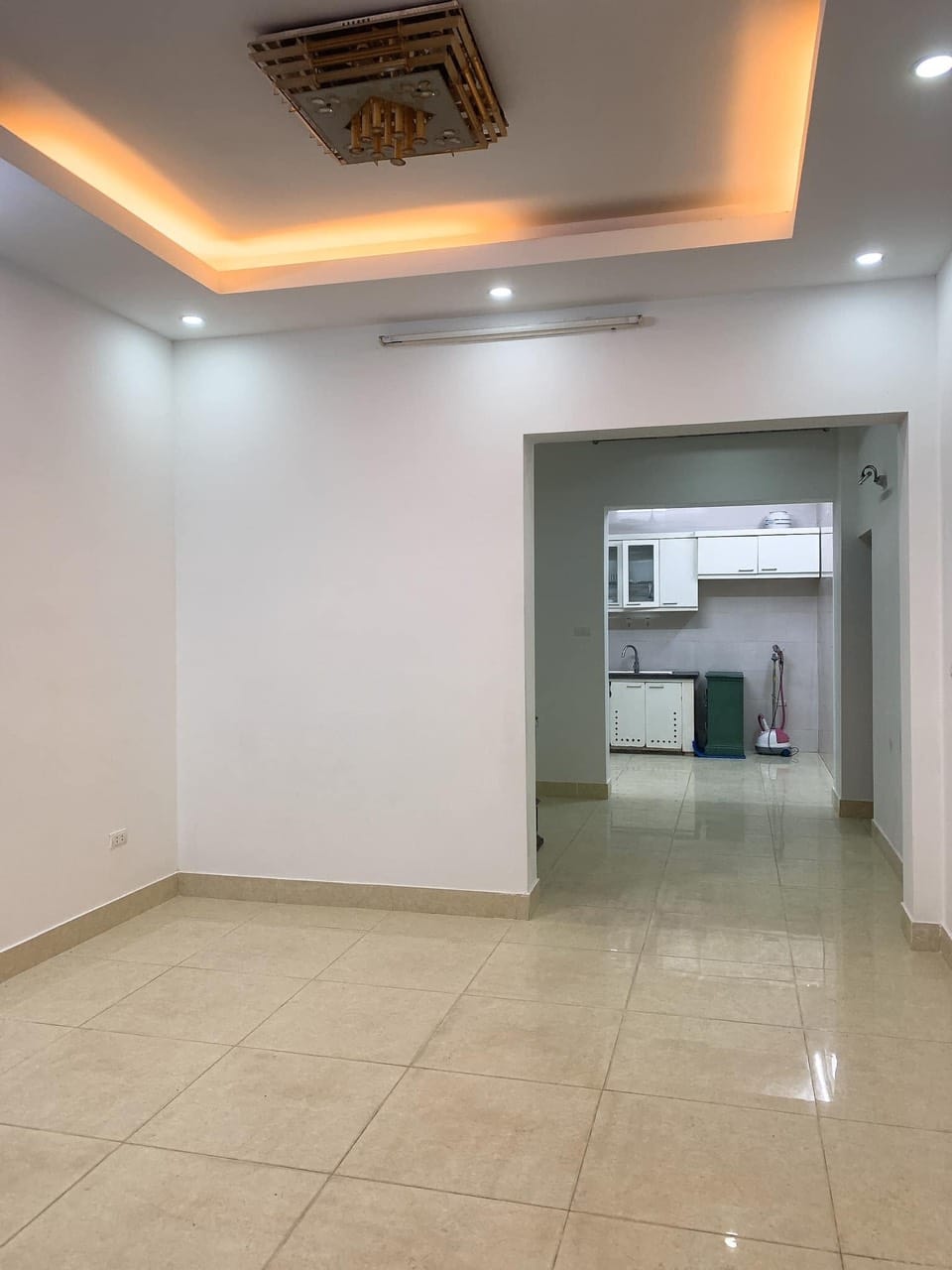 Nhà ngõ 226 Cầu Giấy - trung tâm quận Cầu Giấy. 49m2, 4 tầng, 4.4m mt. Giá 7 tỷ