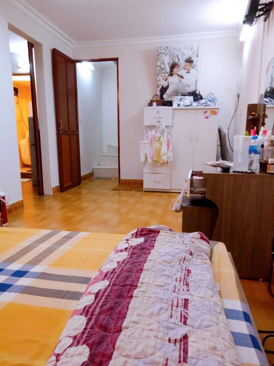 Cần Bán Hồng Mai 40m 4 tầng mt3.5m giá 2.45 tỷ Hai Bà Trưng.