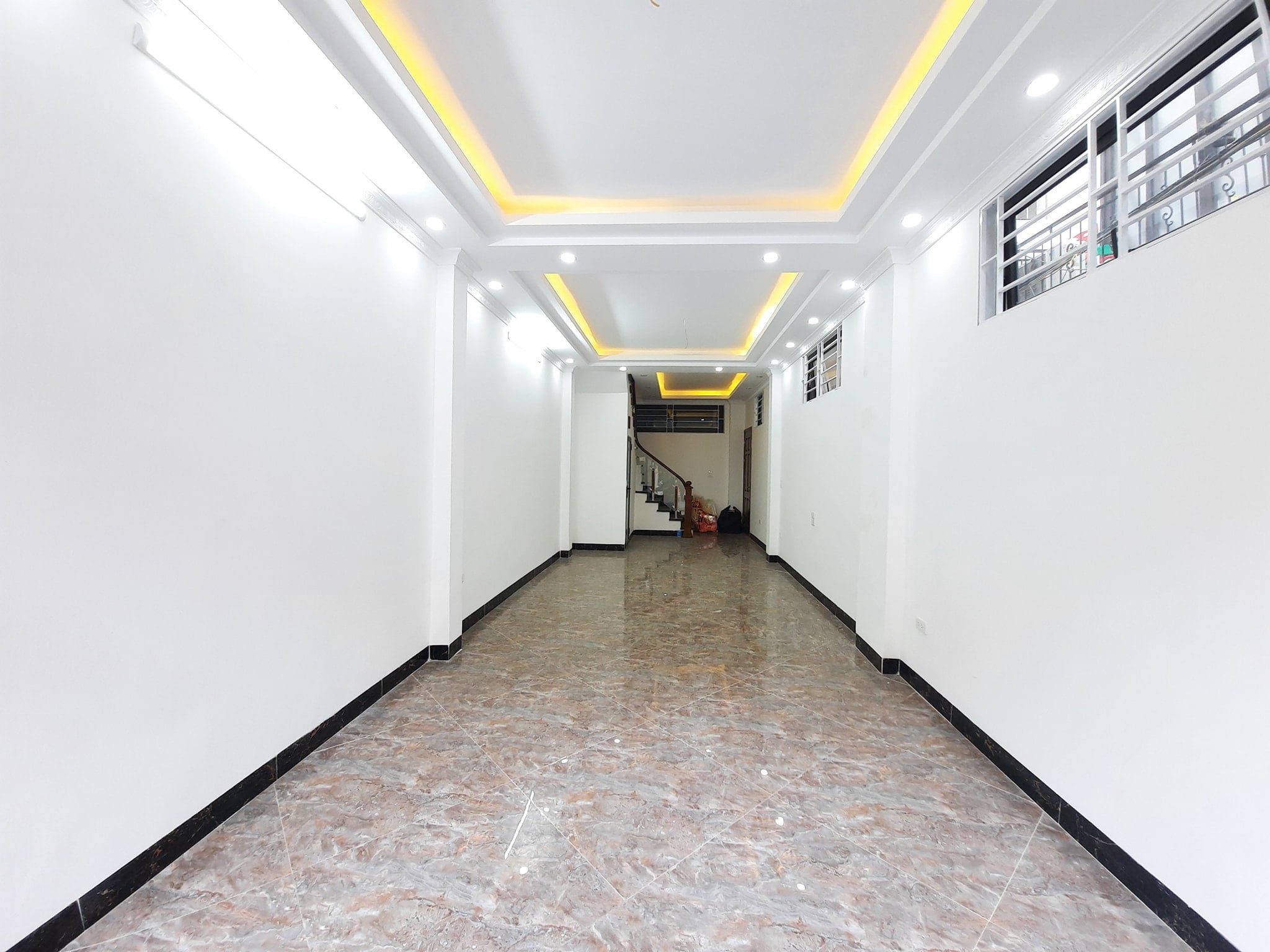 Siêu Phẩm Lô Góc Kinh Doanh Đỉnh Phố Hoàng Mai. DT 41m2, x5 Tầng, Nhỉnh 6 Tỷ.