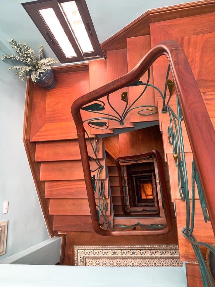 SIÊU PHẨM phố Văn Miếu-Đống Đa-chỉ 73 tỷ- 110M - 6 Tầng - MT 5.1m.