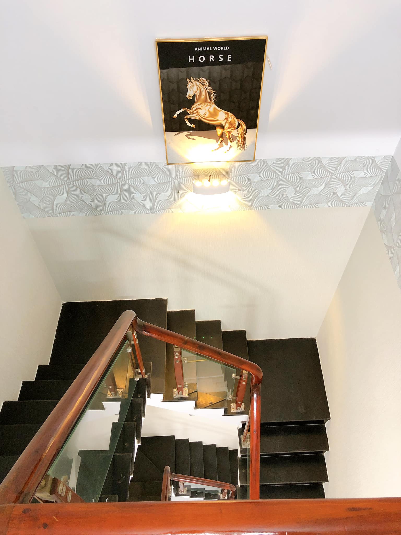 Bán nhà 1 sẹt, hẻm xe hơi, hẻm không có nhà đối diện, giá 3 tỷ 95, Đường Mễ Cốc, Phường 15, Quận 8