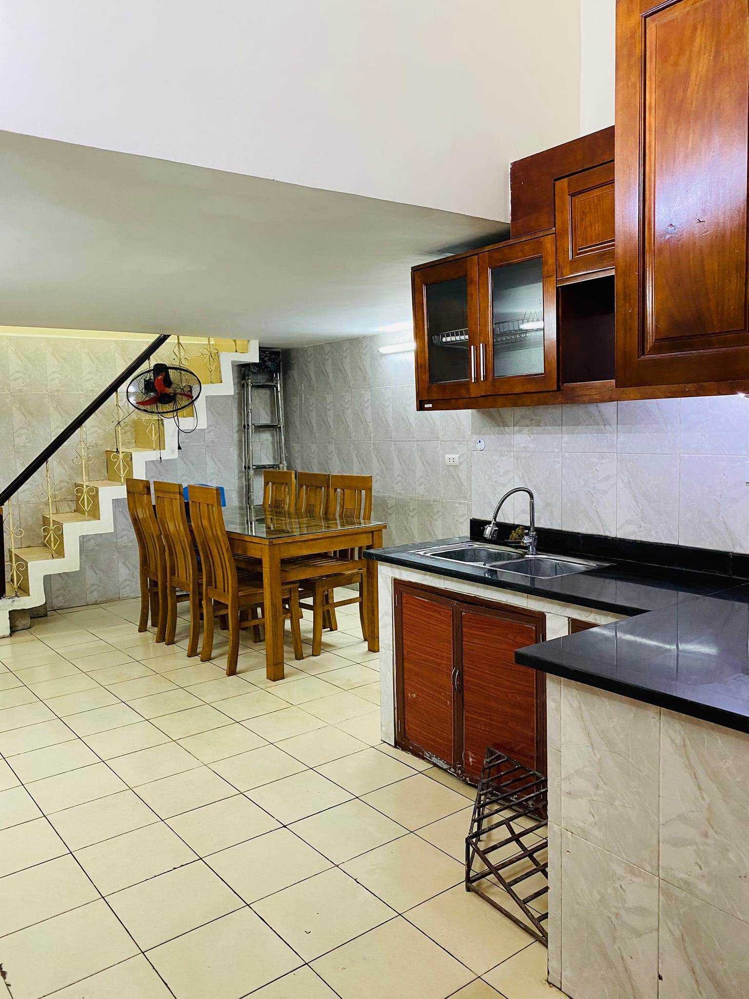 Cần Bán nhà Minh Khai - Hoàng Mai 27m/33m, 4 Tầng MT 4.5m Giá 2.3 tỷ Liên hệ: Mr Dũng 0983833999.