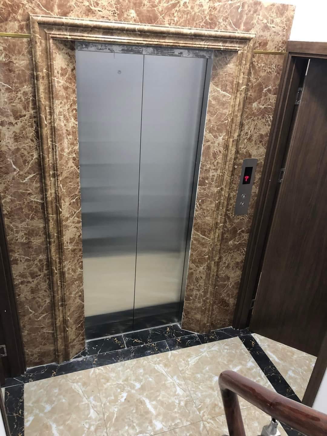 Chính chủ bán Ccmn Triều Khúc-12 Phòng-Thang máy-Full nội thất-gần ô tô-giá 6.6 tỷ