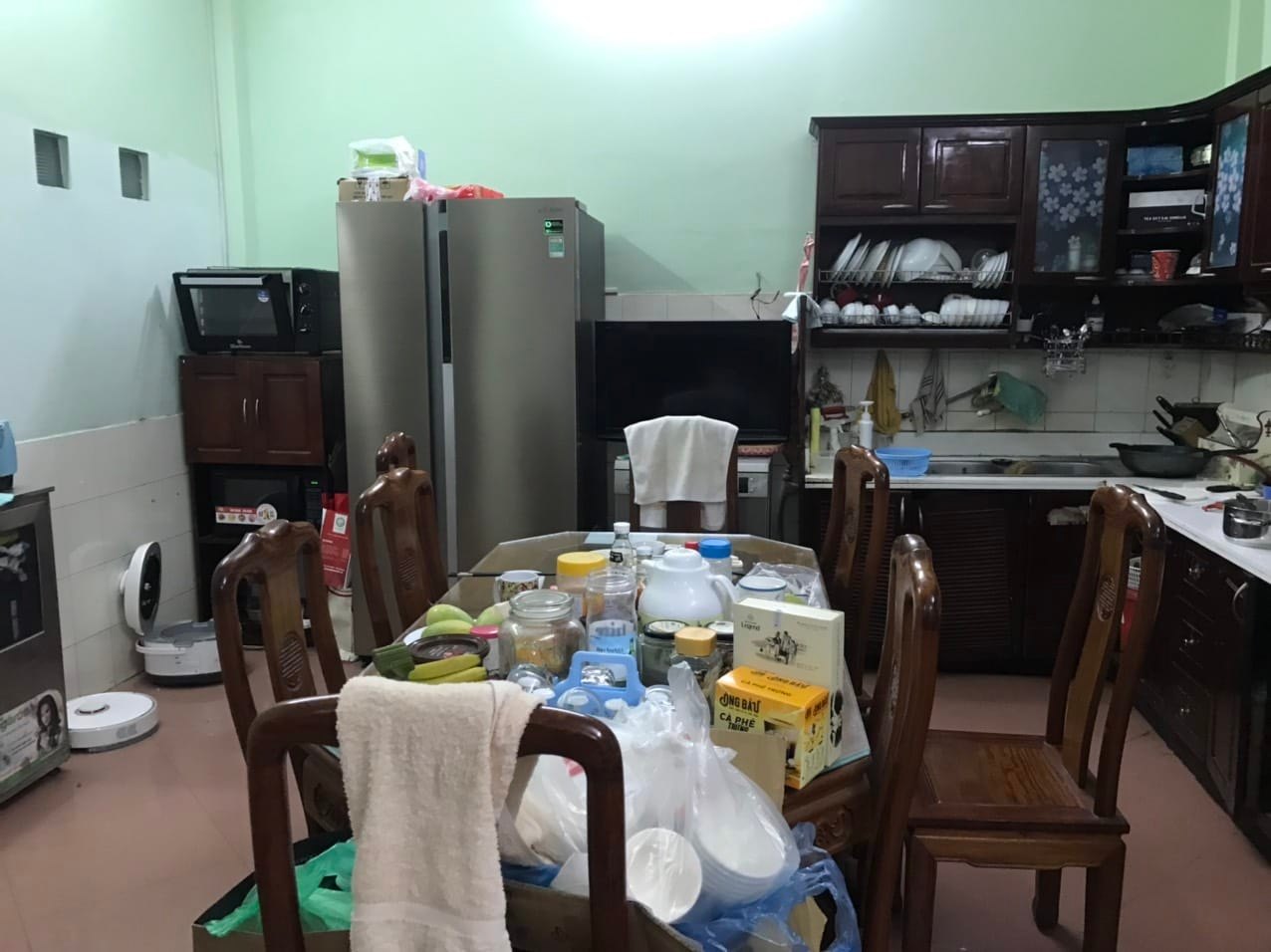 Cần bán Nhà Gấp Nguyễn Khang - Cầu Giấy 45m/50mT1, 4 Tầng, MT 4.5M Giá 8.8 tỷ Liên hệ: Mr Dũng 0983833999.