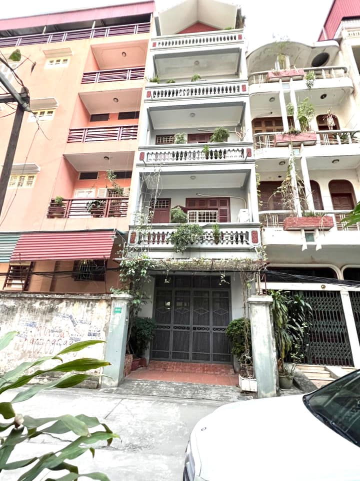 Bán nhà gấp ngõ 20 Nghĩa Đô, Cầu Giấy 58m2, 5 tầng, mặt tiền 4.7m. Giá 15.5 tỷ