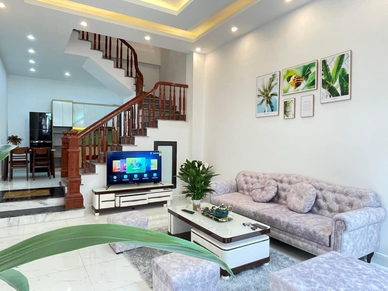 Cần bán Gấp Nhà Lê Đức Thọ - Từ Liêm 50m/52m, 4 Tầng, MT 5m Giá 4.6 tỷ Liên hệ: Mr Dũng 0983833999.