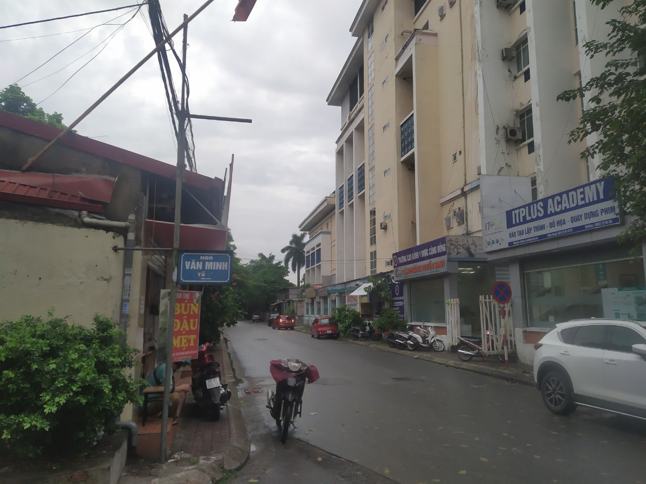 Bán đất tặng nhà diện tích 153m2 x 4 tầng ở 12 Ngõ Văn Minh. Giá 17.5 tỷ