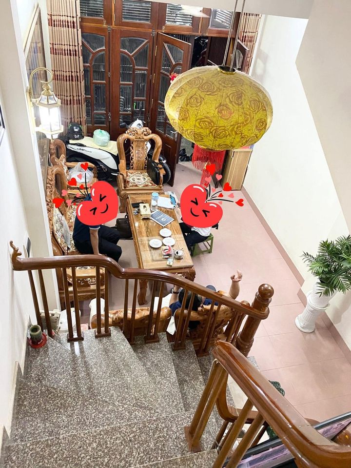 Bán nhà VIP phố Chiến Thắng, Hà Đông, chỉ 7 tỷ, 35m2, 5 tầng, mt 3.5m.