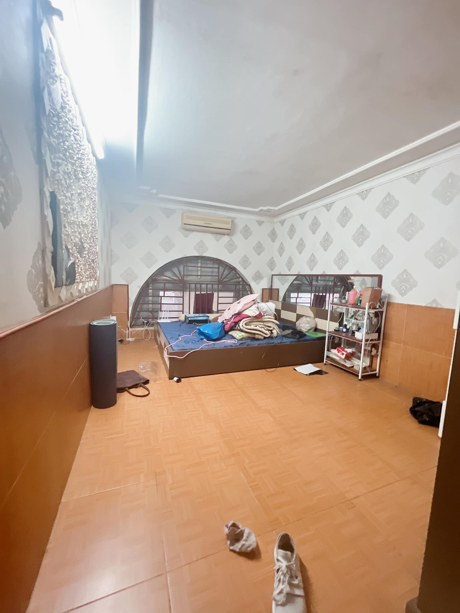 Hiếm nhà đẹp bán Ngõ Thịnh Quang, Đống Đa, chỉ 3.3 tỷ, 35m2, 5 Tầng, Mt 3.2m