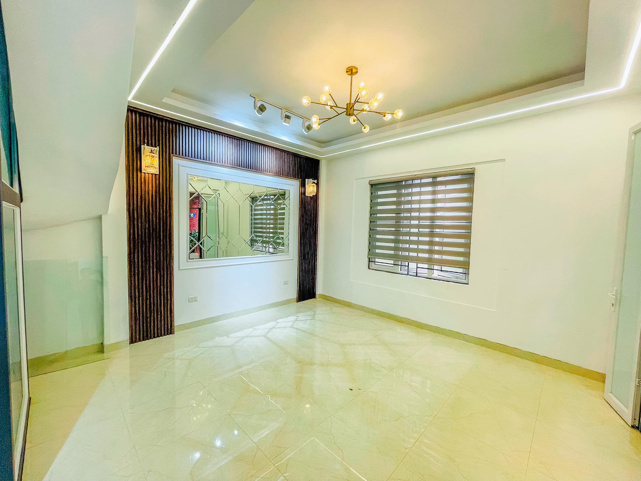 Bán nhà Ngõ 63 Trần Quốc Vượng-thang máy-cách ô tô 50m-ngõ thông-35m*6 tầng-mt 6m-Giá 5.5 tỷ