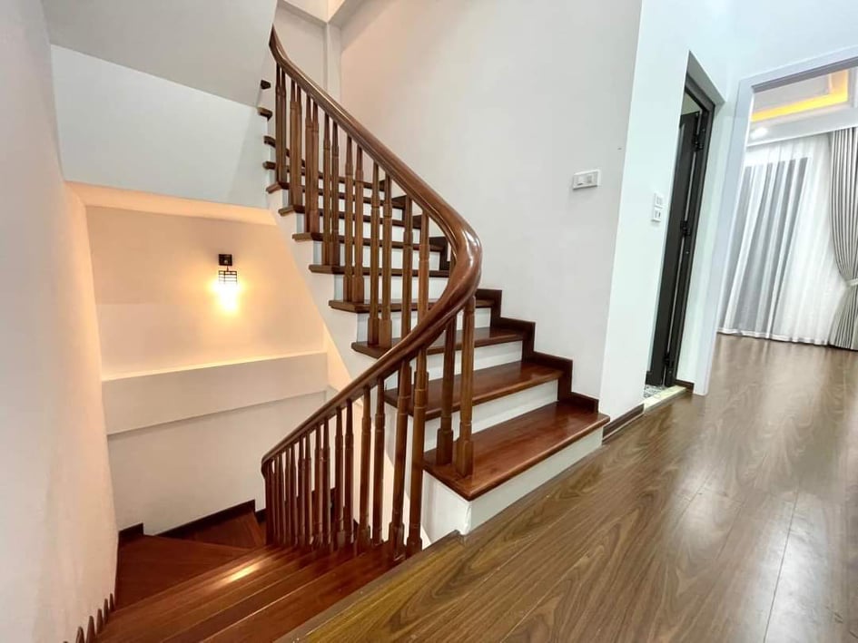 Sót Lại Duy nhất 1 Căn Siêu Phẩm Khương Trung. DT 62m2, xây 5 Tầng, MT 4.3m , Giá 7.2 Tỷ.