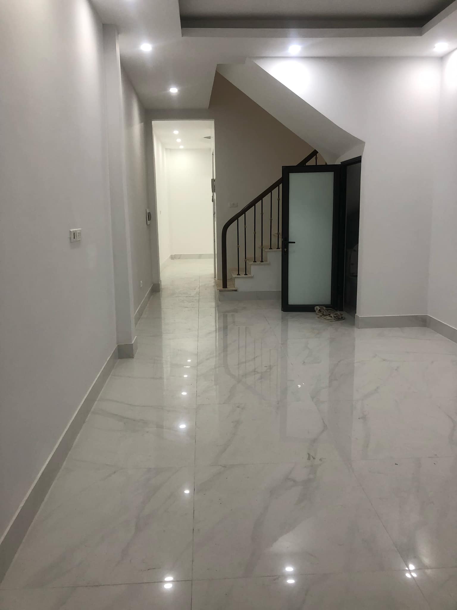 Nhà gần mặt phố Nguyễn Đình Chiểu, 43m2 x 6T thang máy, giá 10.5 tỷ, 0867195893