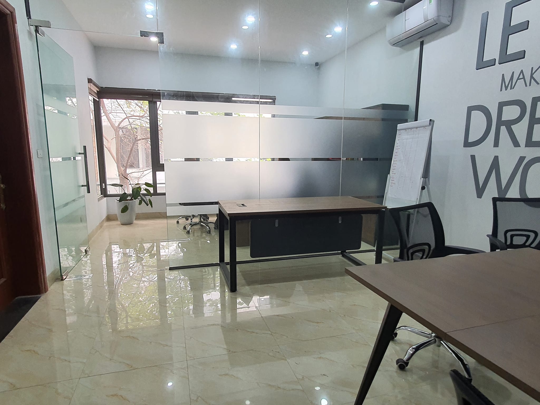 Chính chủ cần bán tòa nhà mặt phố #Bùi Thị Xuân, Hai Bà Trưng. DT 120m2, MT 5.1m