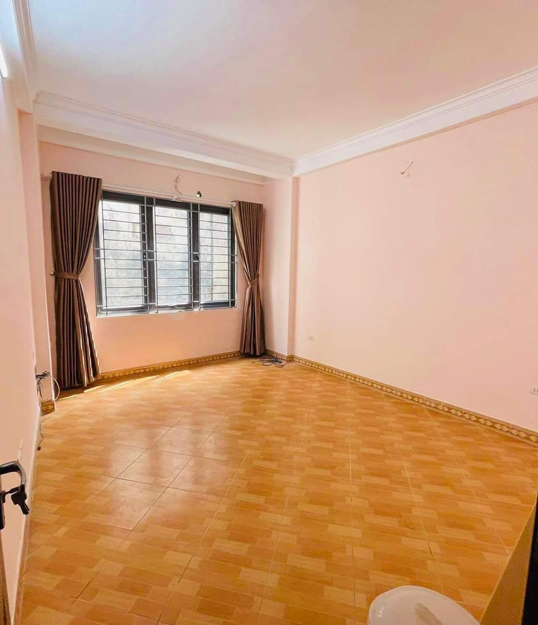 Bán nhà riêng đường Bờ Sông Sét, Trương Định, 20m ra phố, 60m2 5 tầng, hơn 5 tỷ