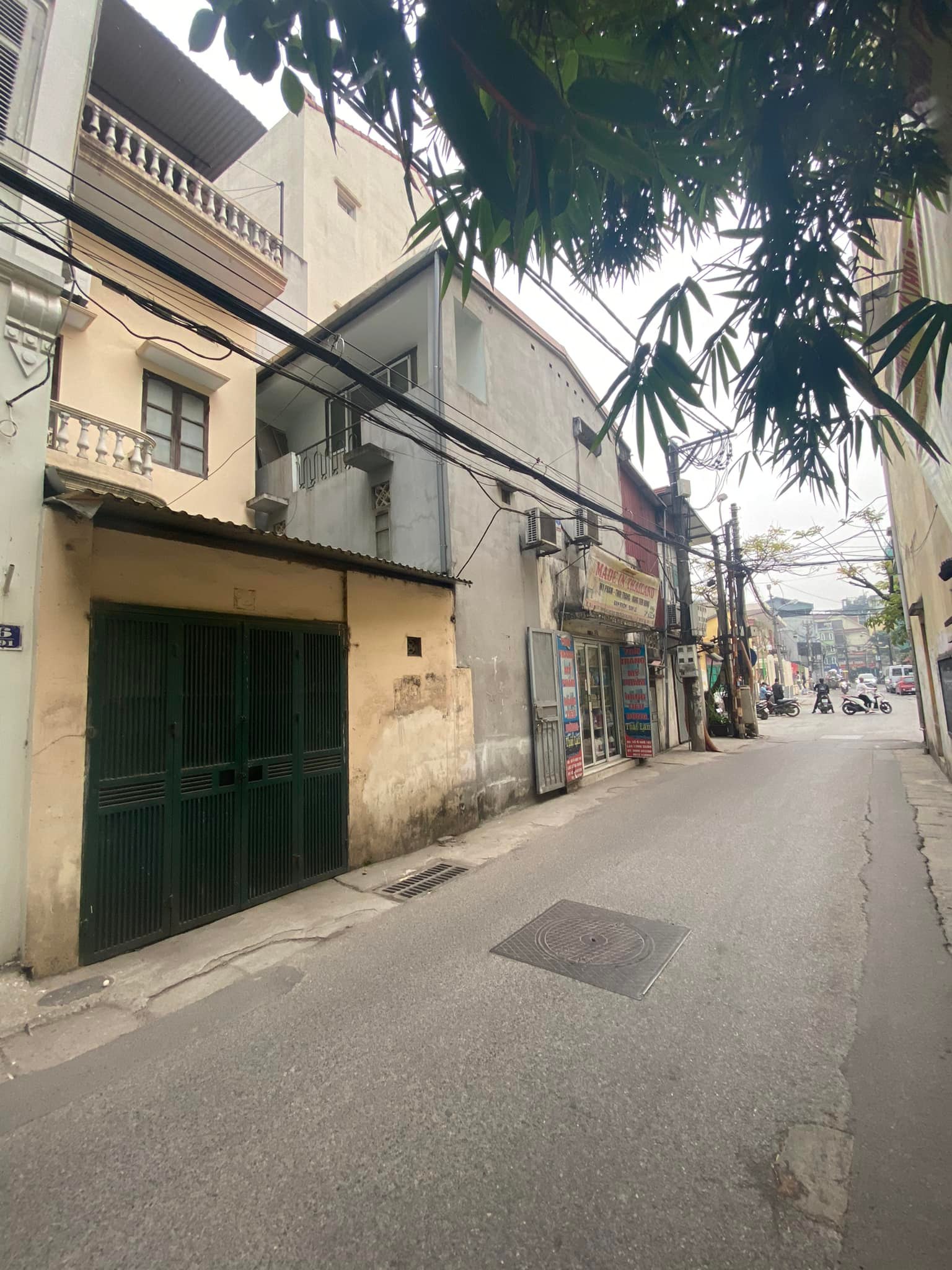 Bán nhà riêng ngõ 89 Lạc Long Quân - mặt tiền khủng, kinh doanh đỉnh. 56m2 x 3 tầng. Giá 11.7 tỷ