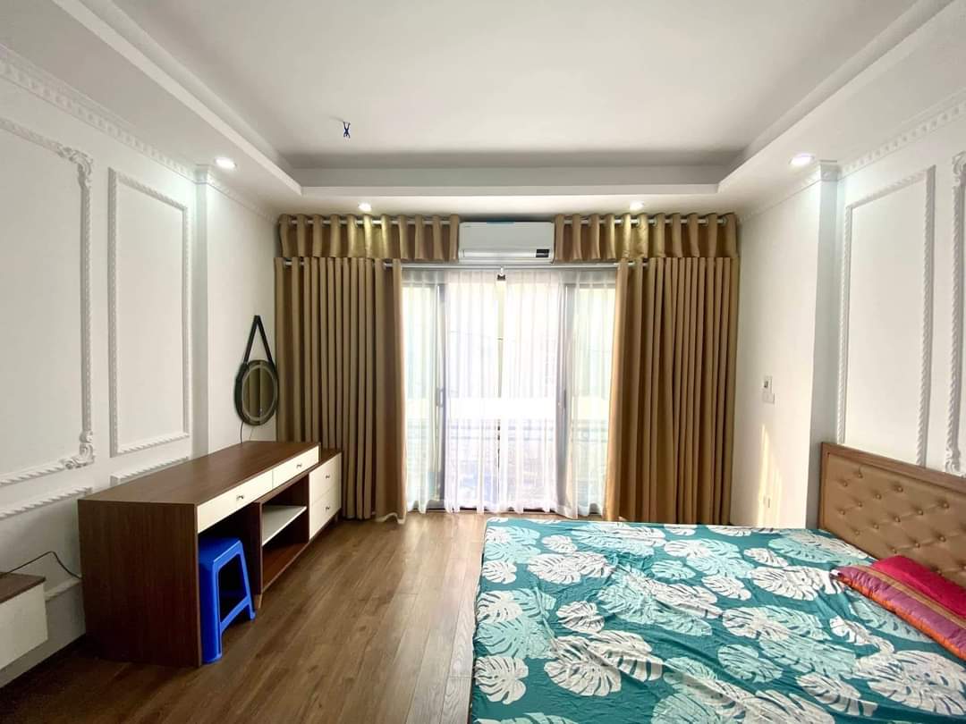 Bán nhà riêng đường Tân Mai, gần phố, 40m2 5 tầng, kinh doanh online, hơn 4 tỷ, 0949606622