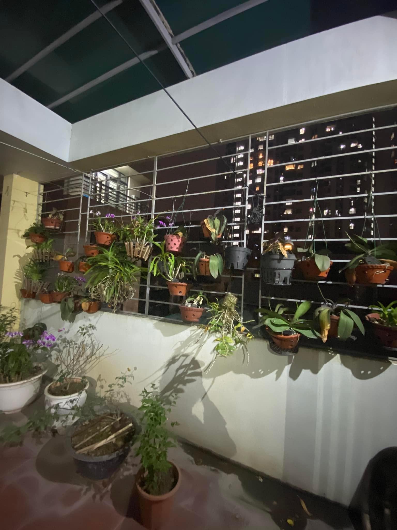 Bán nhà phố TRung Kính, Càu Giay 65m2, MT 5.4m, 5 tầng, phân lô, ô tô, kinh doanh, 16 tỷ.