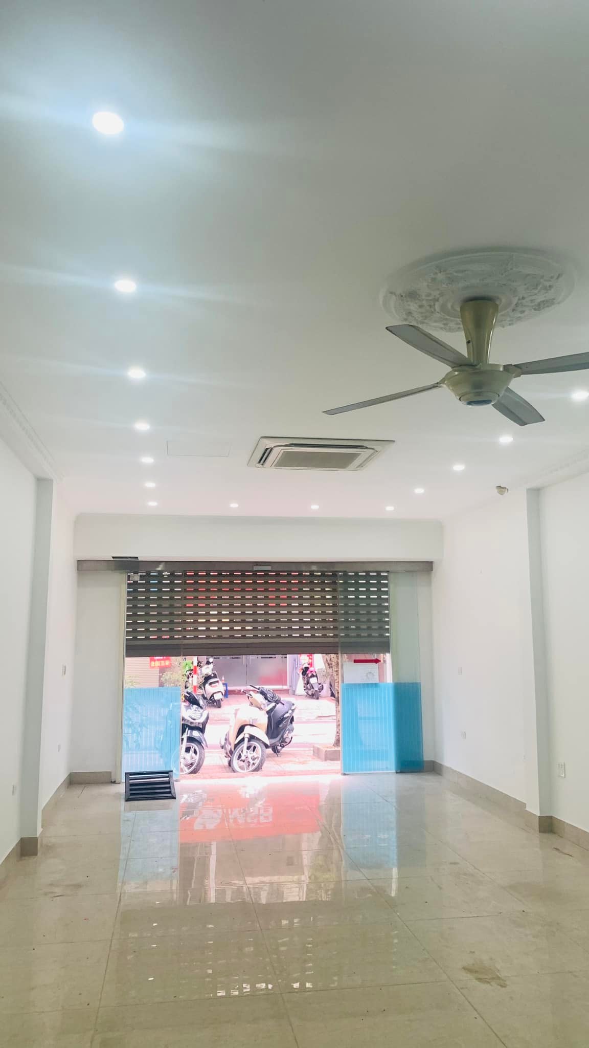 Mặt phố Trần Nguyên Đán, KĐT Định Công, Hoàng Mai. DT 77m2, MT4.5m