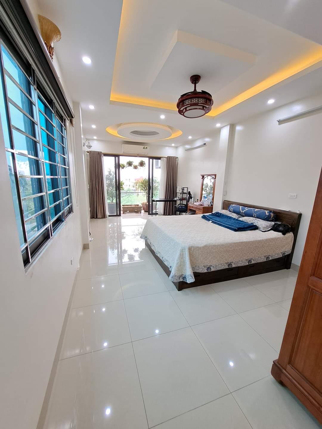 Bán Gấp nhà riêng quận Hoàng Mai, dt 43m2, 4 tầng, gần Hồ Đền Lừ, 4,3 tỷ. 0949606622