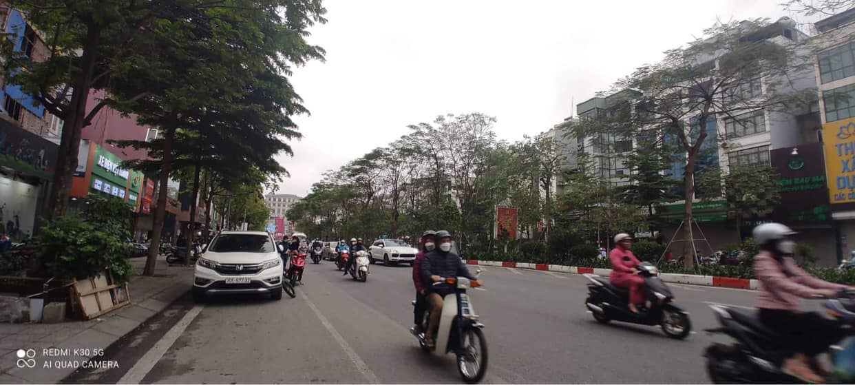 SIÊU PHẨM MỚI RA MẮT HIẾM CỰC HIẾM ĐÂY Ạ!!! Mặt phố Ô Chợ Dừa, Đống Đa, chỉ 28 tỷ, 68m2, Mt 6.2m.