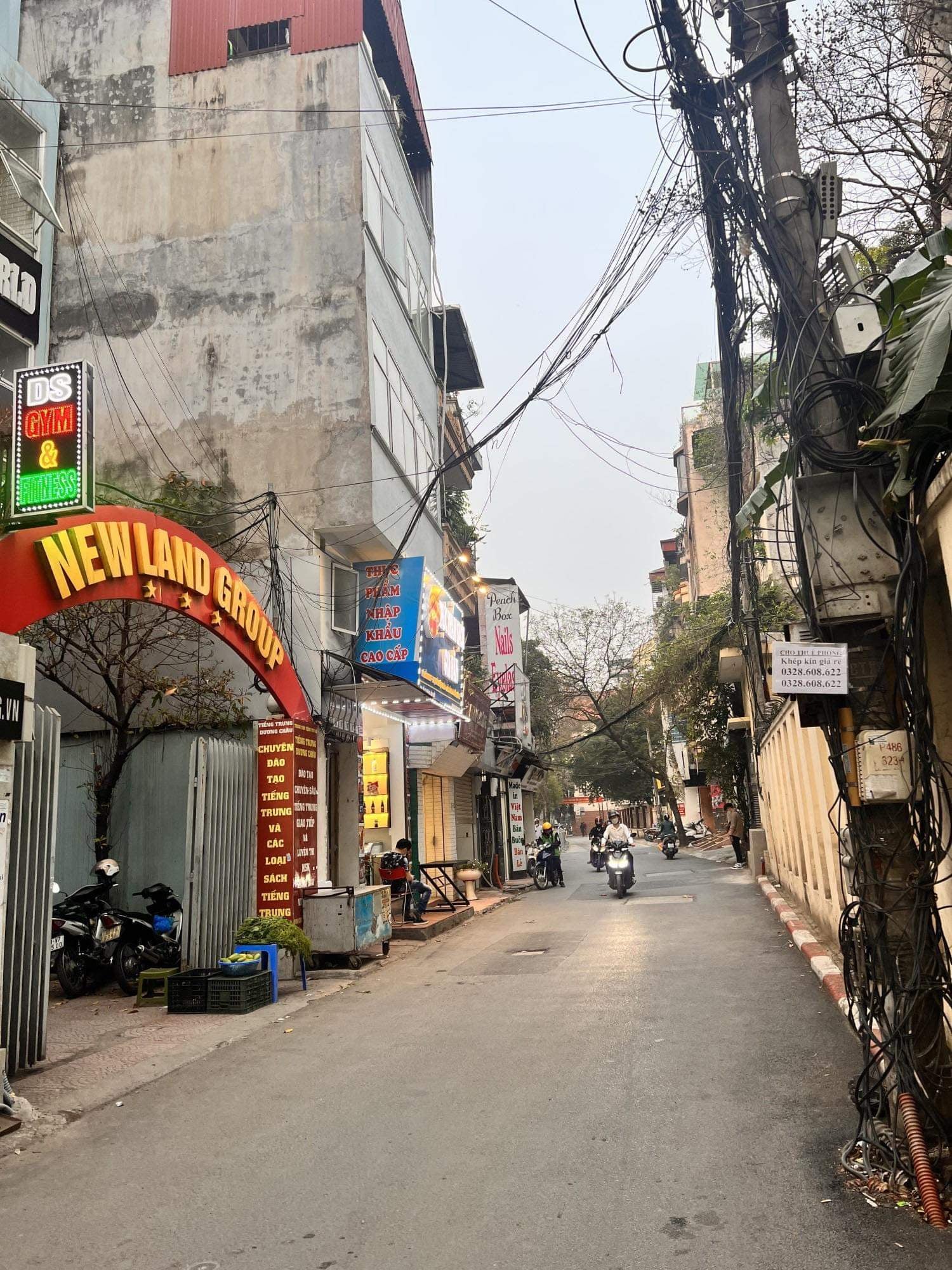 Bán nhà riêng ngõ 68 Cầu Giấy - kinh doanh đắc địa, ô tô tránh, 62m2. Giá 9.6 tỷ