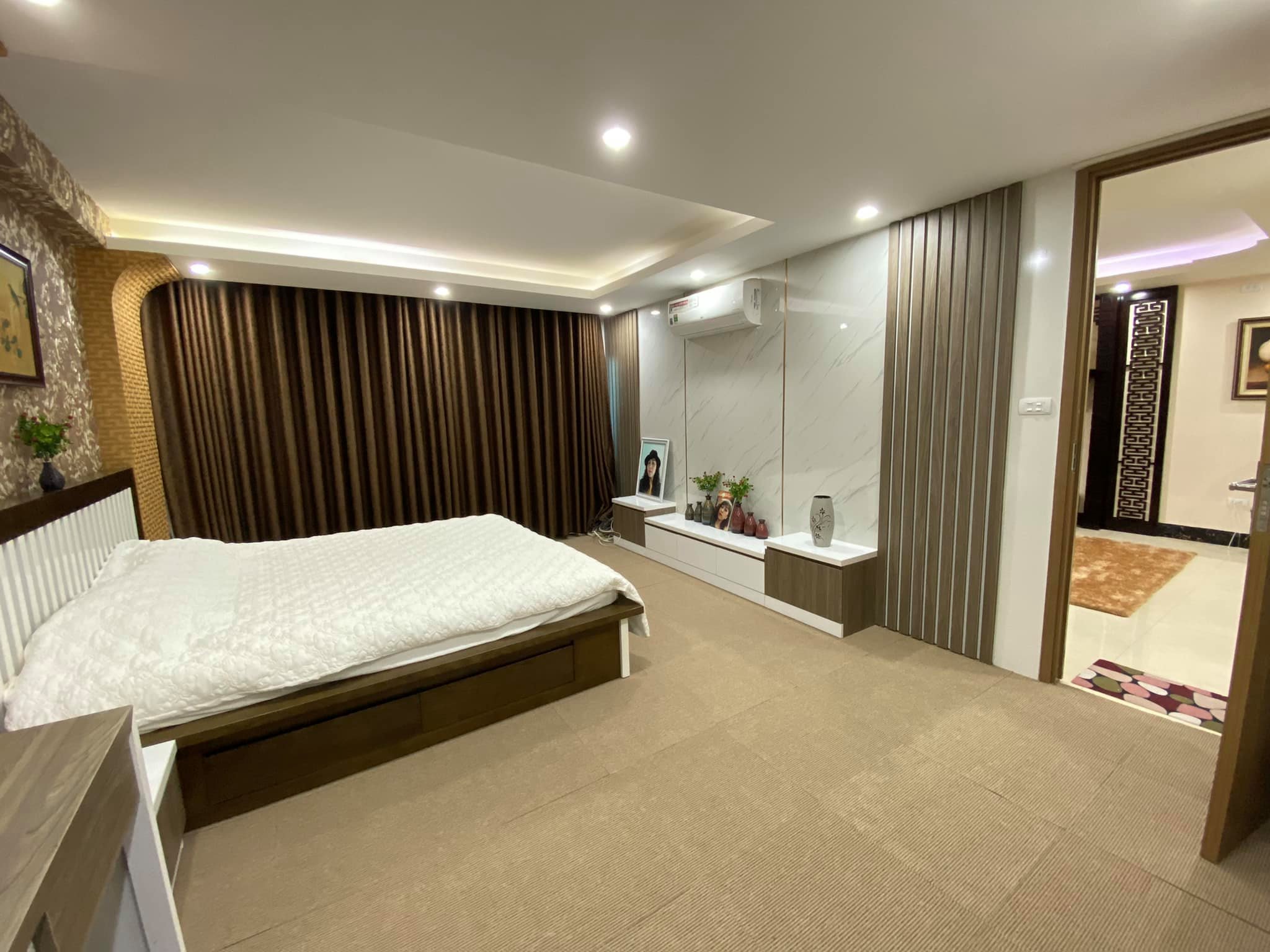 Bán nhà phố Giảng Võ, Đống Đa 110m, 10 tầng, mt 6m. Giá: 32.5 tỷ