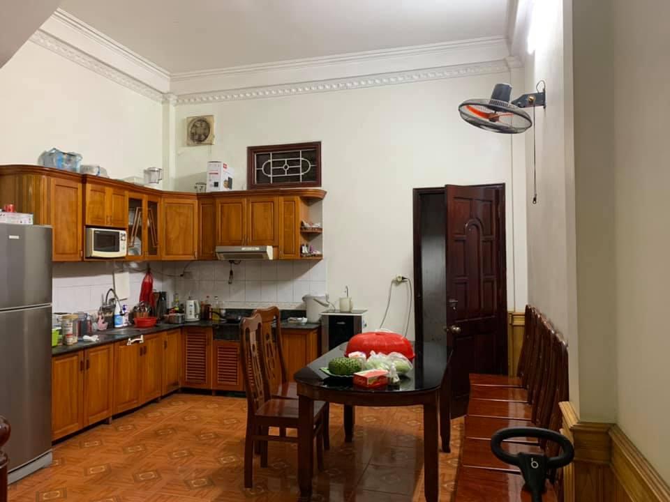 Bán nhà Trần Quốc Vượng-7 chỗ đỗ cửa-lô góc-kinh doanh-3 mặt thoáng-Diện tích 47m-Giá 6.8 tỷ