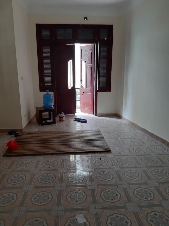 Nhà riêng 257m2 ngõ 603 Lạc Long Quân, Tây Hồ. 6 tầng, mặt tiền 8.2m. Giá 48 tỷ