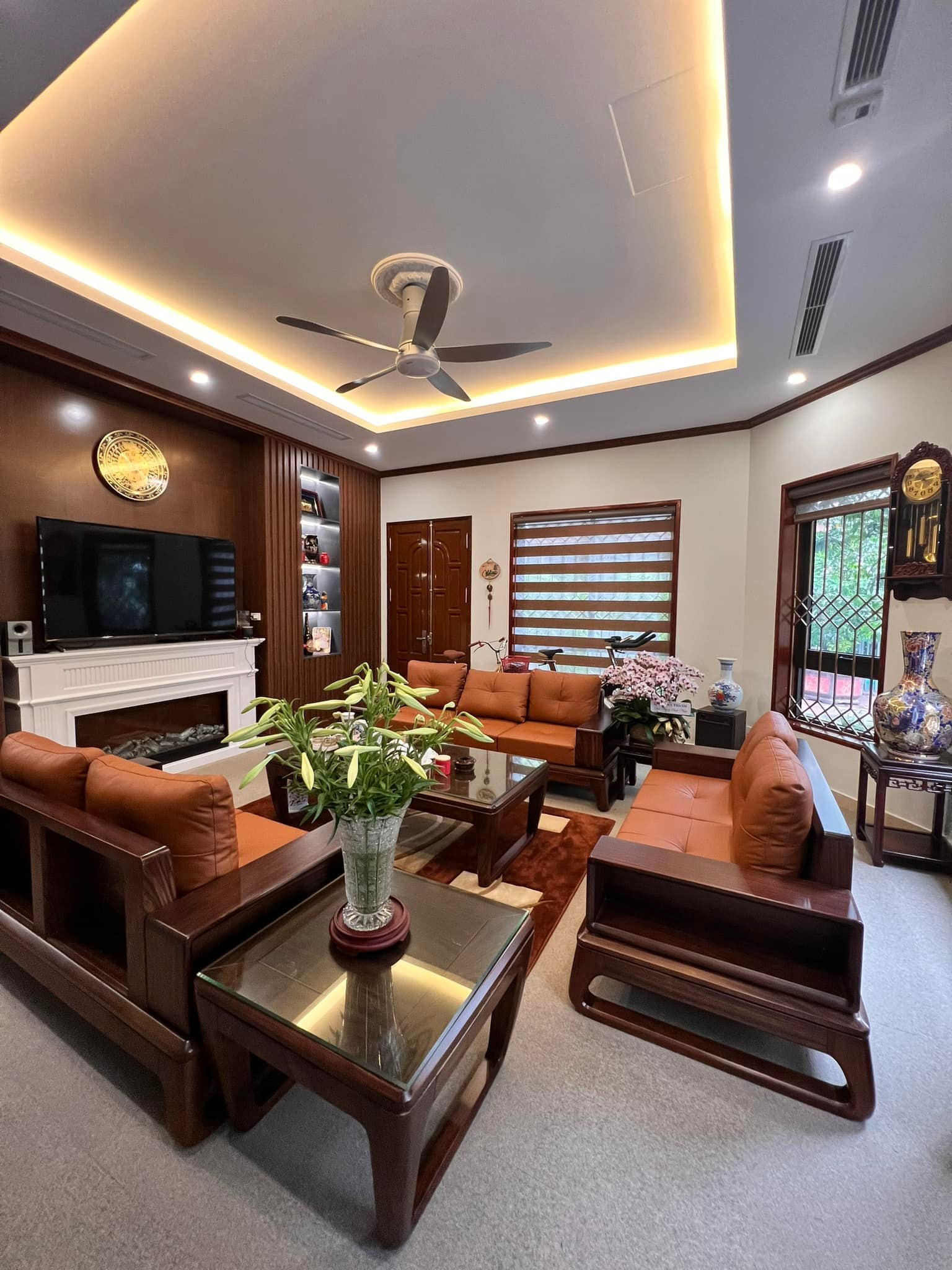 Bán nhà ngõ 44 Nguyễn Cơ Thạch 55.6 m2 x 5 tầng, 4.6m MT, ô chờ thang máy, vỉa hè, kinh doanh