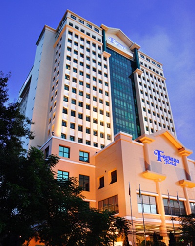 BÁN HOTEL 4 SAO MẶT PHỐ DUY TÂN - LÔ GÓC - 4 THOÁNG - 2000M2 - 20 TẦNG - MT 50M.
