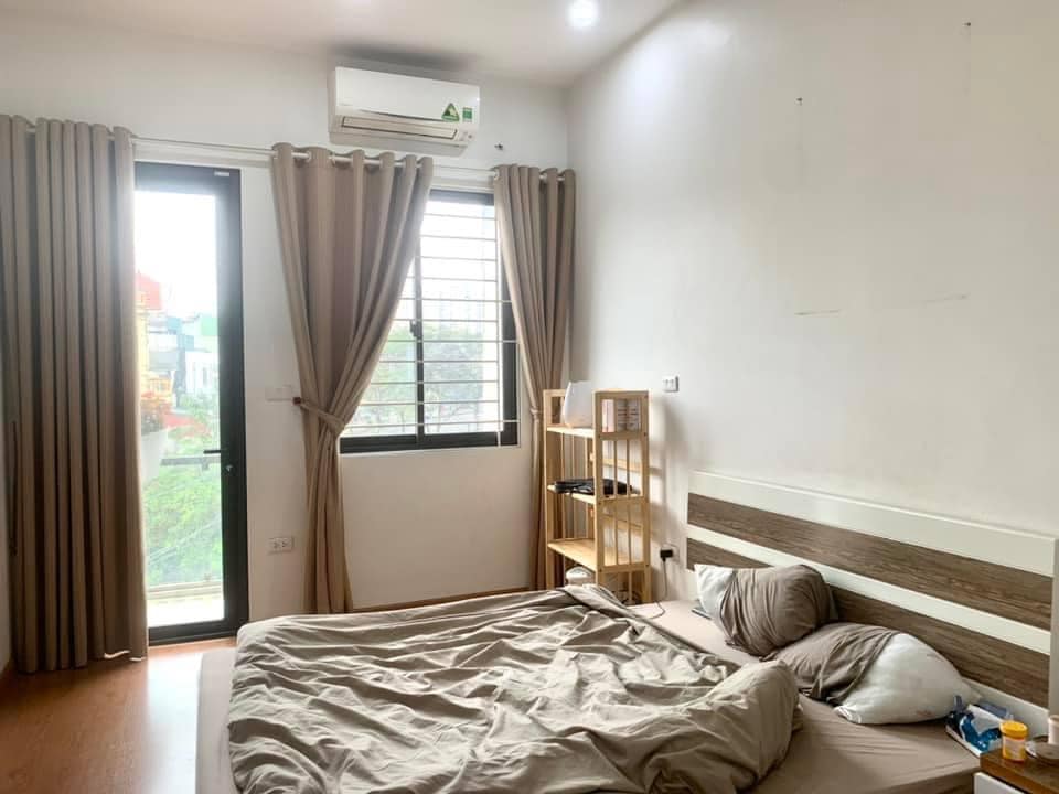 Nhà mặt đường Sông Sét 213m2, 30 phòng, 300 triệu/tháng, giá 68 tỷ, 0985868893