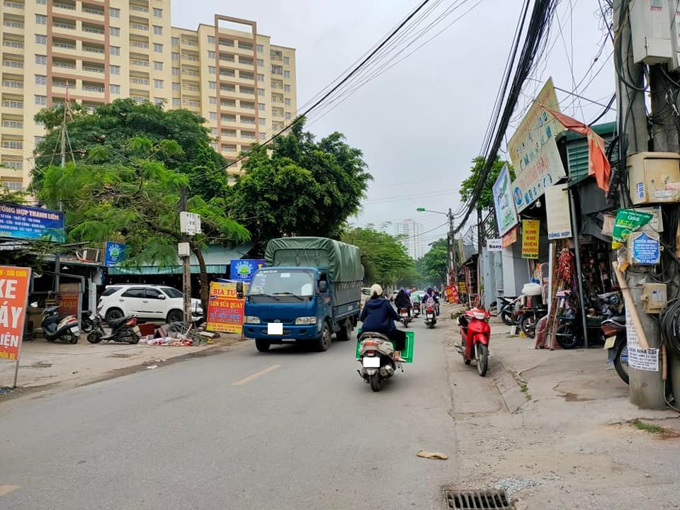 Nhà mặt phố Lĩnh Nam, mặt chợ đêm, 230m2, MT 7m, 138 triệu/m2, 0985868893