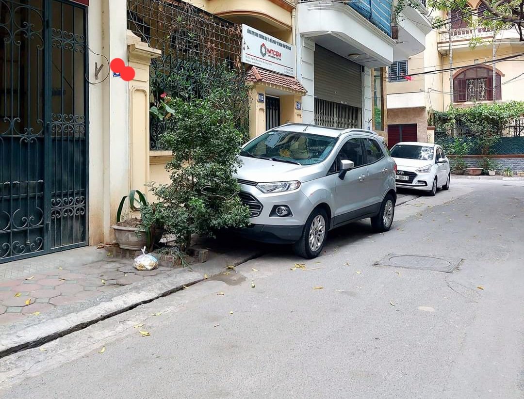 Bán NHÀ SIÊU ĐẸP, kinh doanh đỉnh cao gần NGÕ 80 phố Trung Kính, Ô TÔ vào nhà, gần trường học, siêu thị, 0981158507