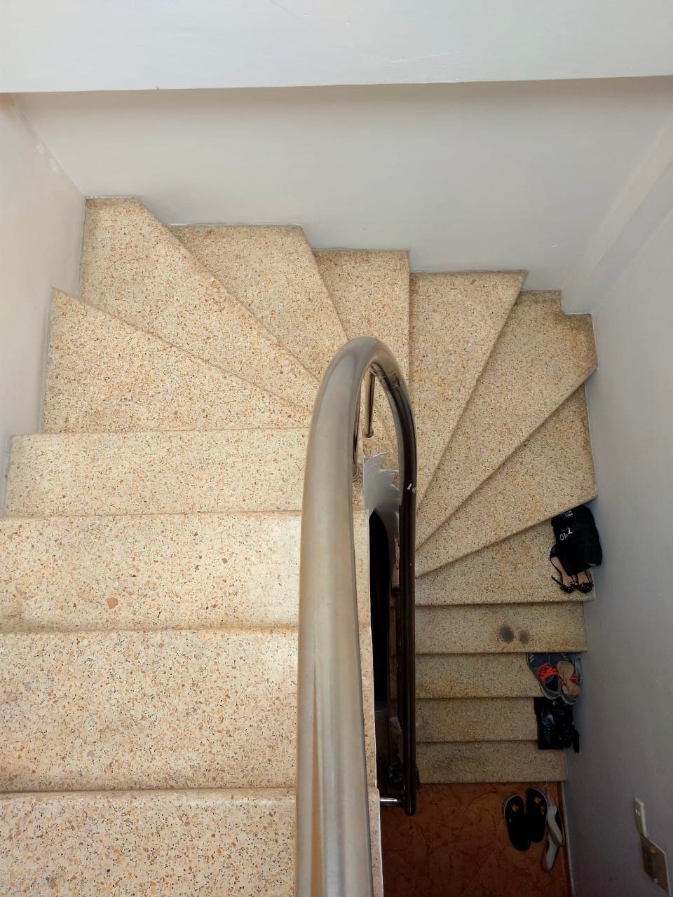 Bán nhà TÂY SƠN 6 tầng 6.75 Tỷ