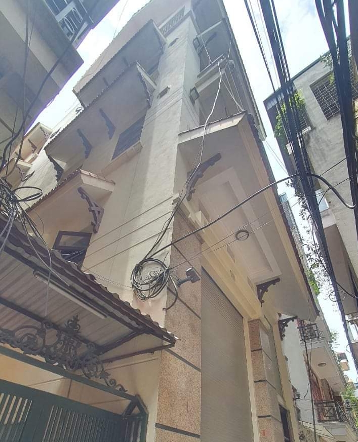 BÁN NHÀ TRUNG TÂM CẦU GIẤY- LÔ GÓC-NGÕ THẲNG-KINH DOANH NHỎ-OTO GẦN-DT 65M- 5TG- GIÁ HƠN 7TY *Ms: QV109