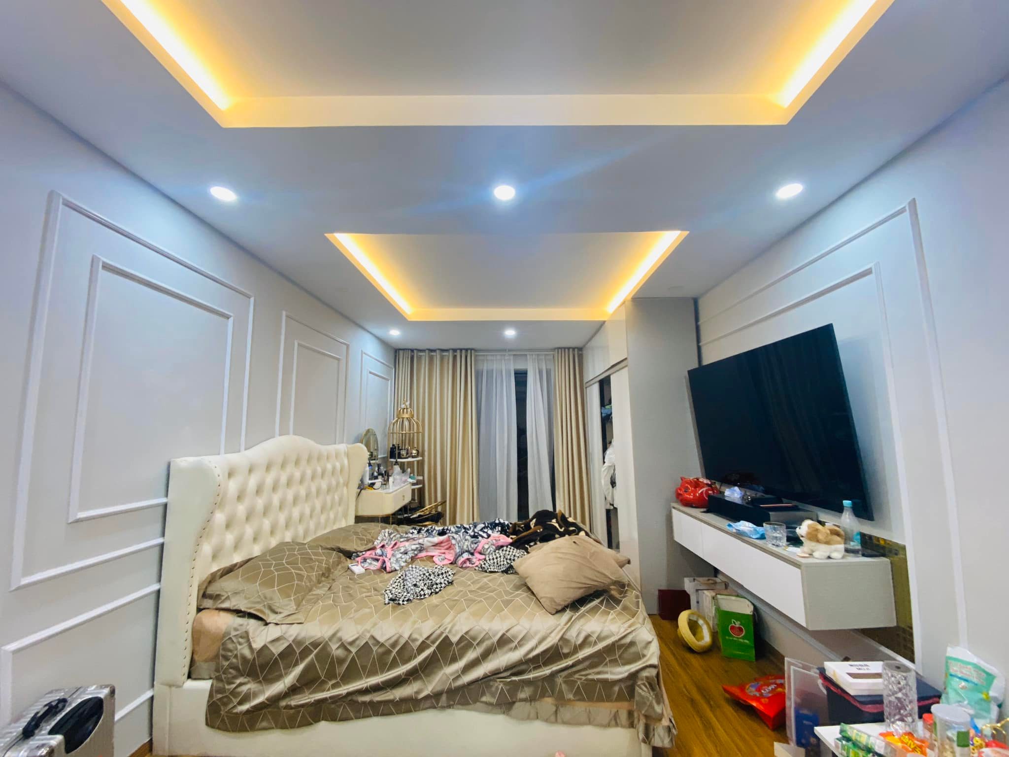 Nhà mặt phố Thông Phong, kinh doanh đỉnh, 32m2 x 6T, MT 4m, 11 tỷ, 0867195893