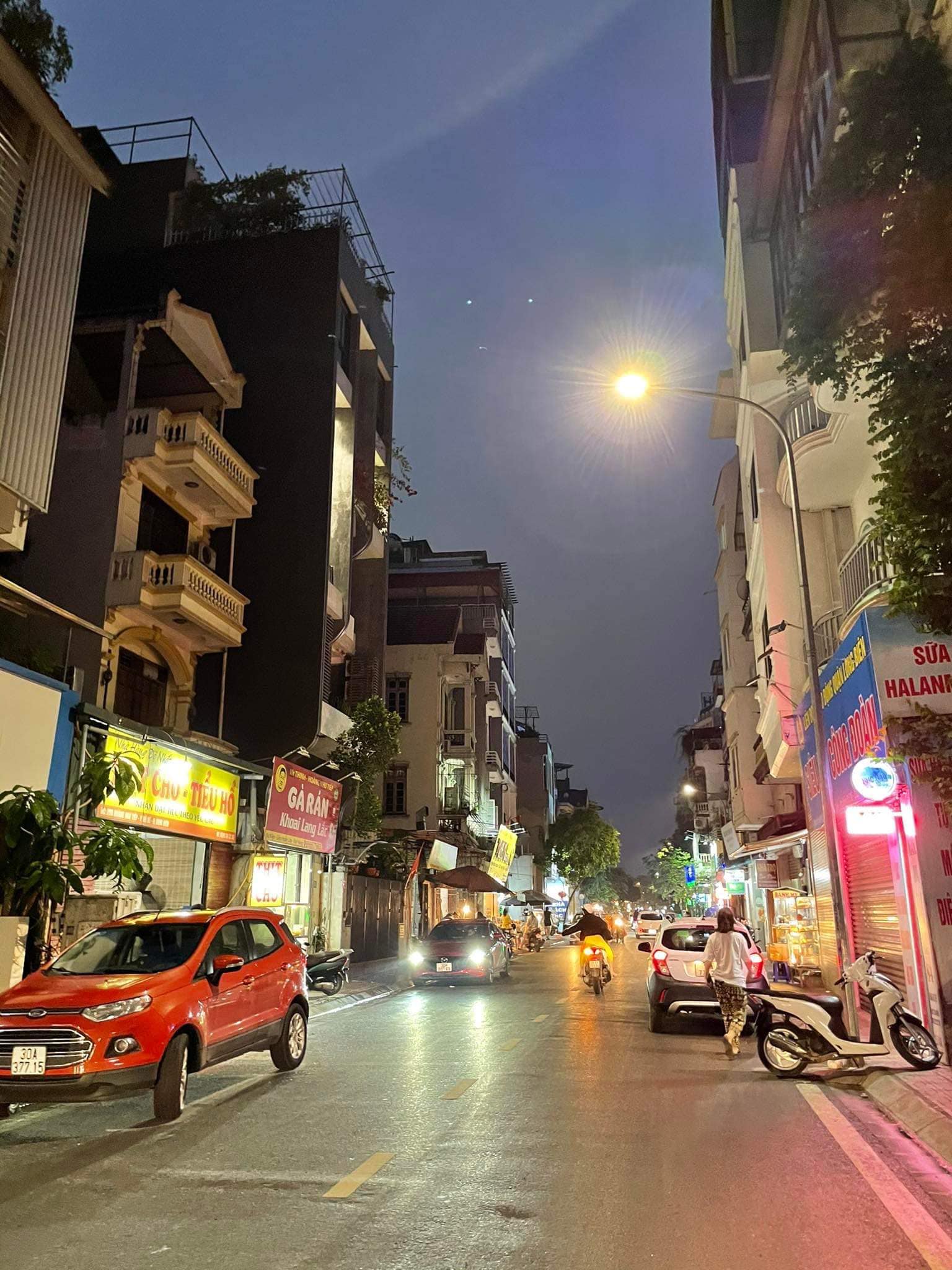 Bán Gấp Nhà 54m2, 4 Tầng, MT 4,5m Phố Hoàng Như Tiếp, Oto, Kinh Doanh Giá Sốc