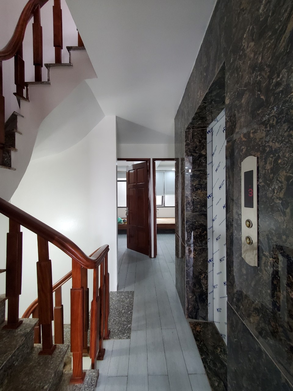 Nhà Trương Định, dòng tiền 60 triệu/th, 54m2, 16 phòng, giá 9.1 tỷ, 0867195893