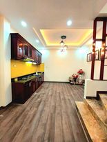 Chỉ Hơn 4 tỷ Có Ngay Nhà Đẹp Ở Luôn Nguyễn Lương Bằng, Đống Đa 40m2 Ngay Vườn Hoa Trần Quang Diệu.