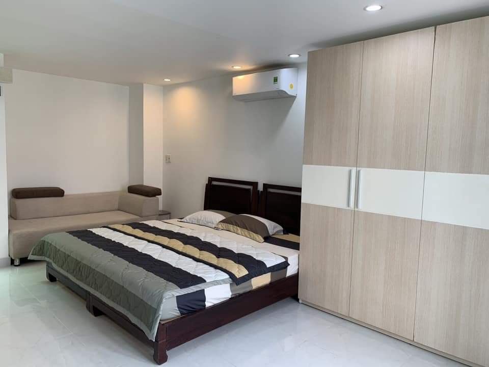 HẺM XE HƠI ĐỖ CỬA, NHÀ 5 TẦNG, THIẾT KẾ HIỆN ĐẠI, SANG TRỌNG, PHÚ NHUẬN