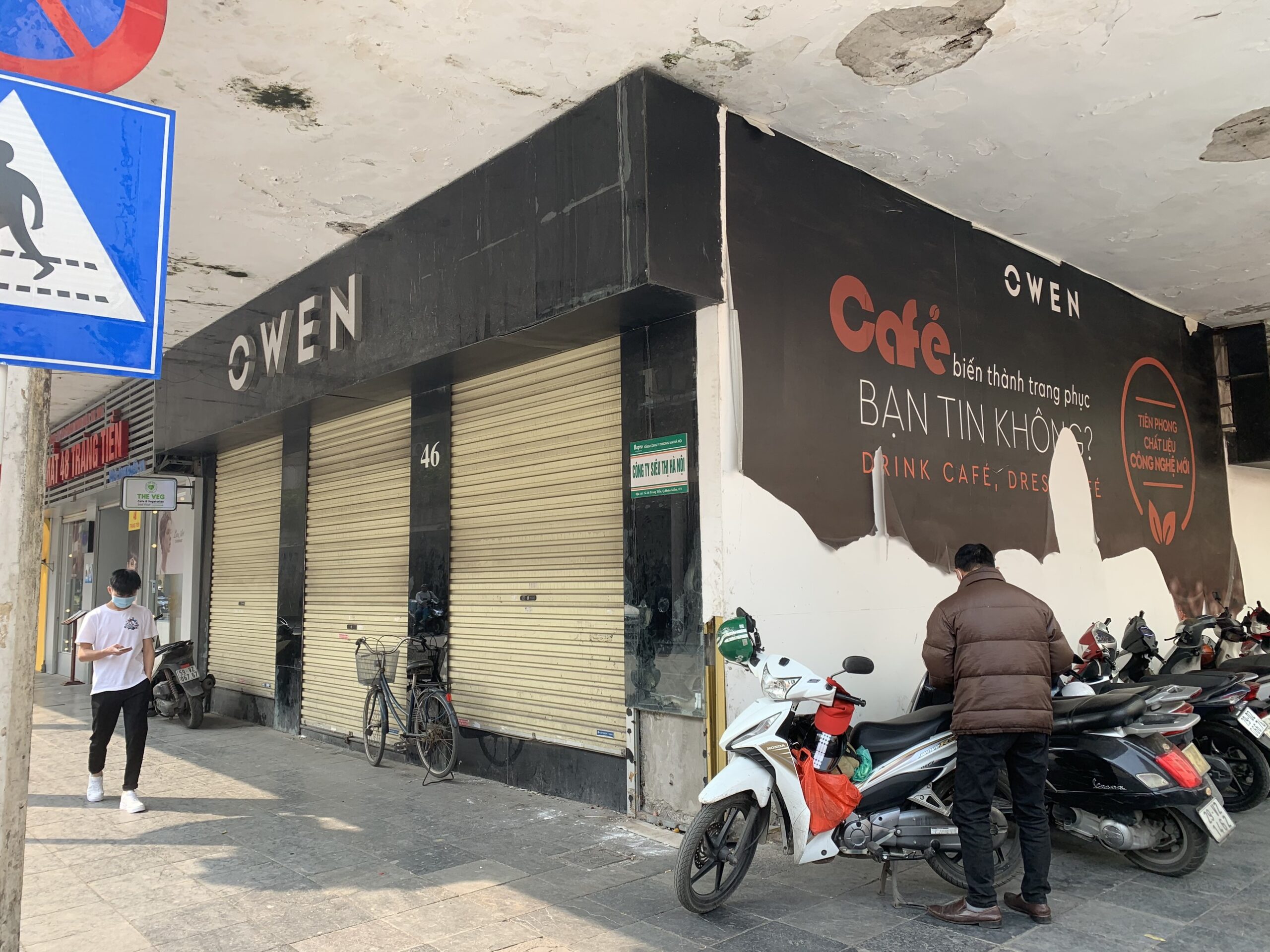 Cho thuê nhà lô góc mặt phố TÂY SƠN, 220m2, mặt tiền 12m