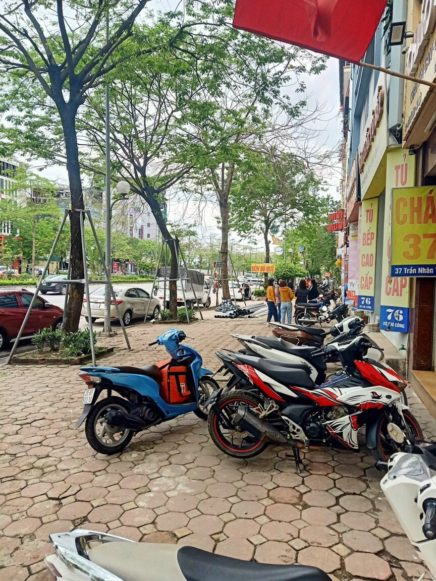 MẶT PHỐ VÕ CHÍ CÔNG, TÂY HỒ - 2 MẶT TIỀN, VỈA HÈ TO, KINH DOANH 131M2 GIÁ 45 TỶ