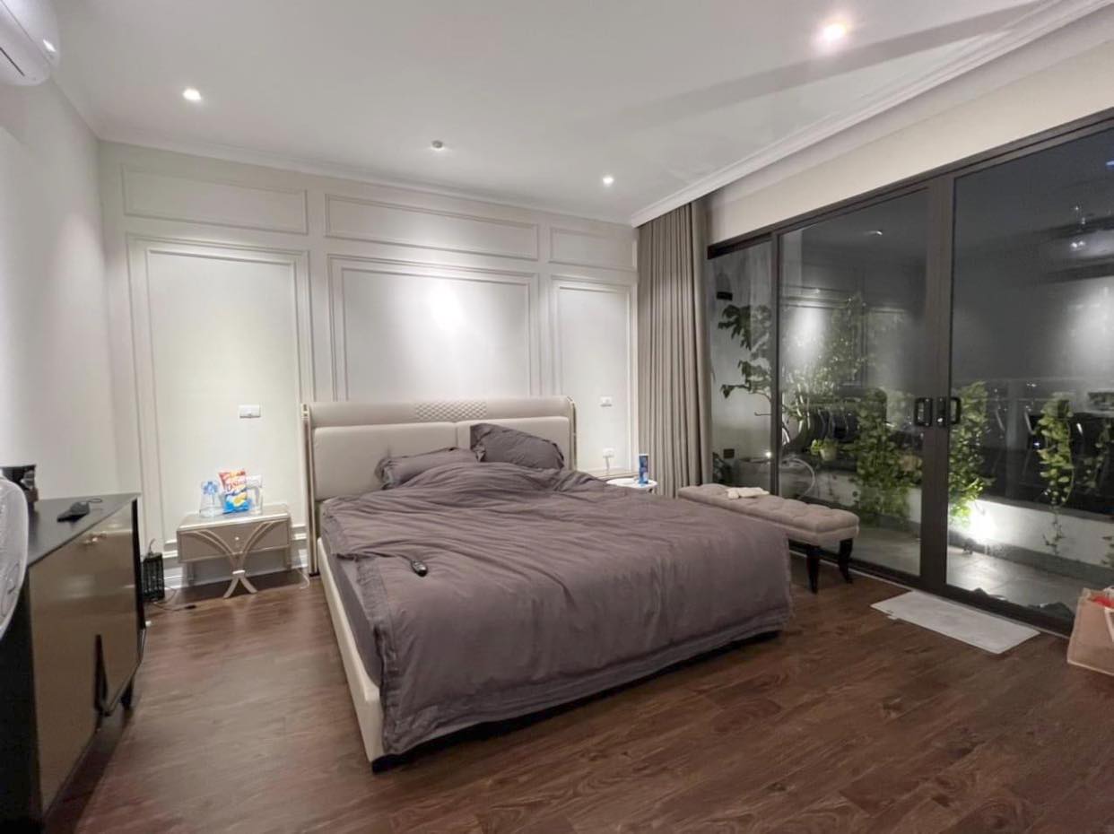 Bán tòa nhà, sổ Nở hậu, có Penthouse, đường Võ Chí Công, Tây Hồ. DT 165m2, MT 9.2m